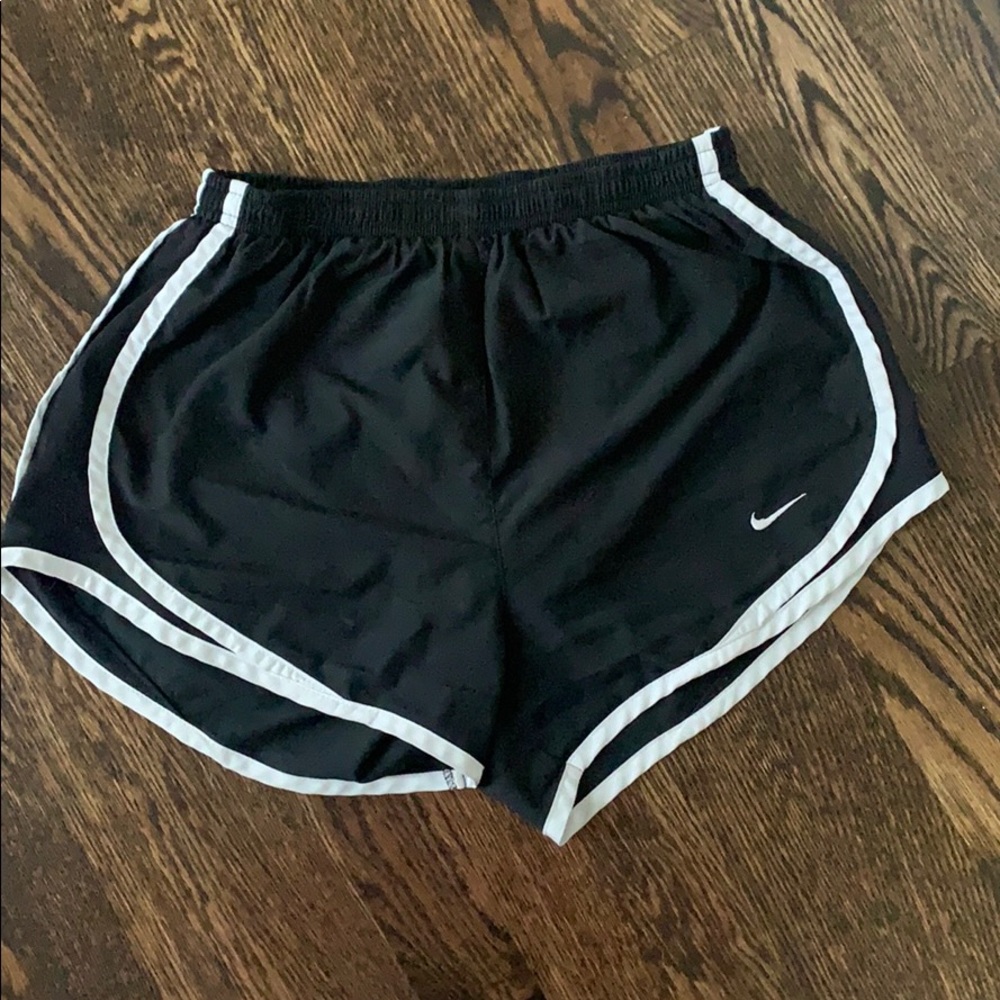 NIKE RUNNING SHORTS